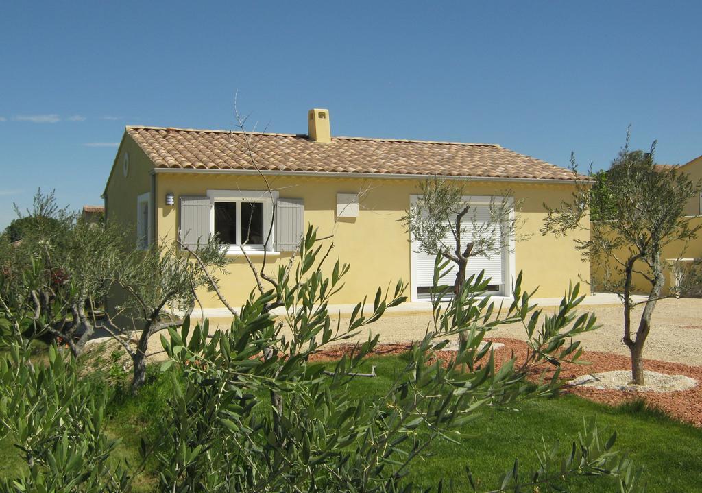Le Jardin Des Tourterelles Robion en Luberon Exterior foto